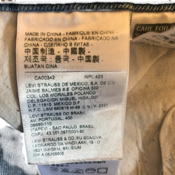 Levi’s 711 Skinny Jeans Size 27 Distressed with Patches Medium Blue Wash - Picture 15 of 16